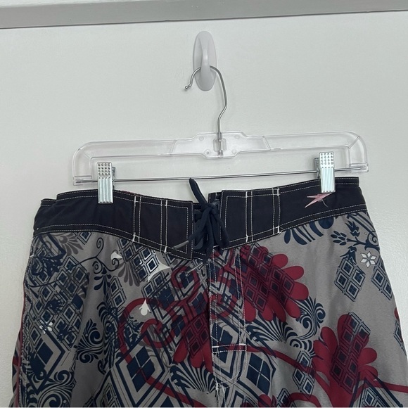 Speedo Gray Red Blue Swim Shorts Medium - Picture 3 of 10